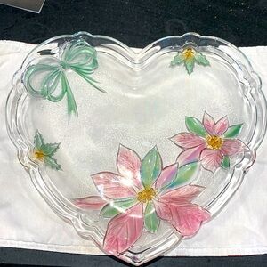 Vtg. Savoir Vivre Crystal heart Christmas platter 13”.